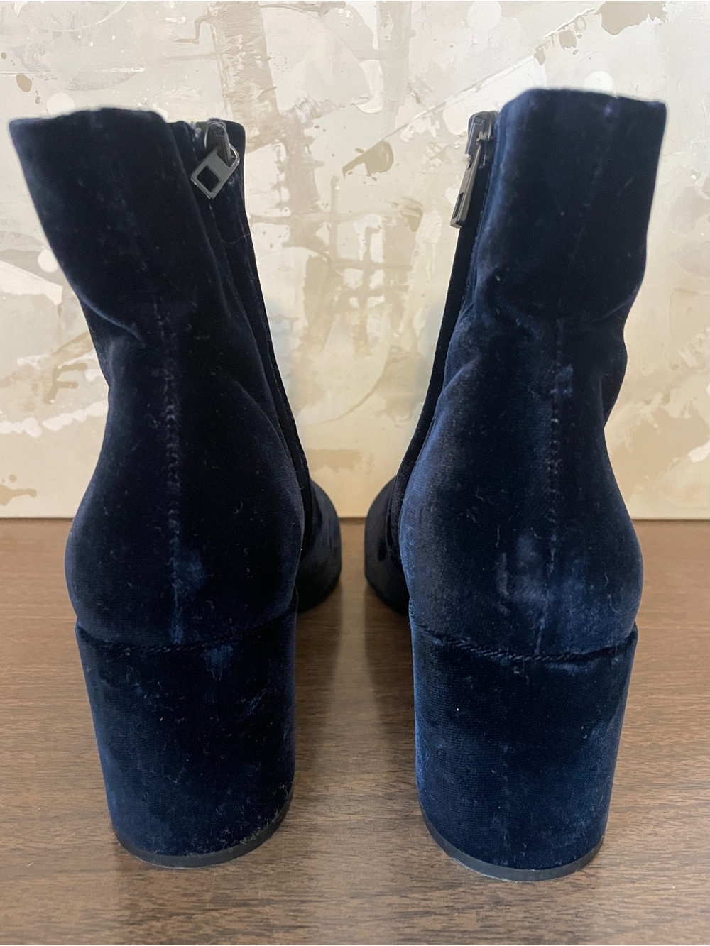 Vince "Blakely" Velvet Ankle Booties with Side Zip and block heel (blue)